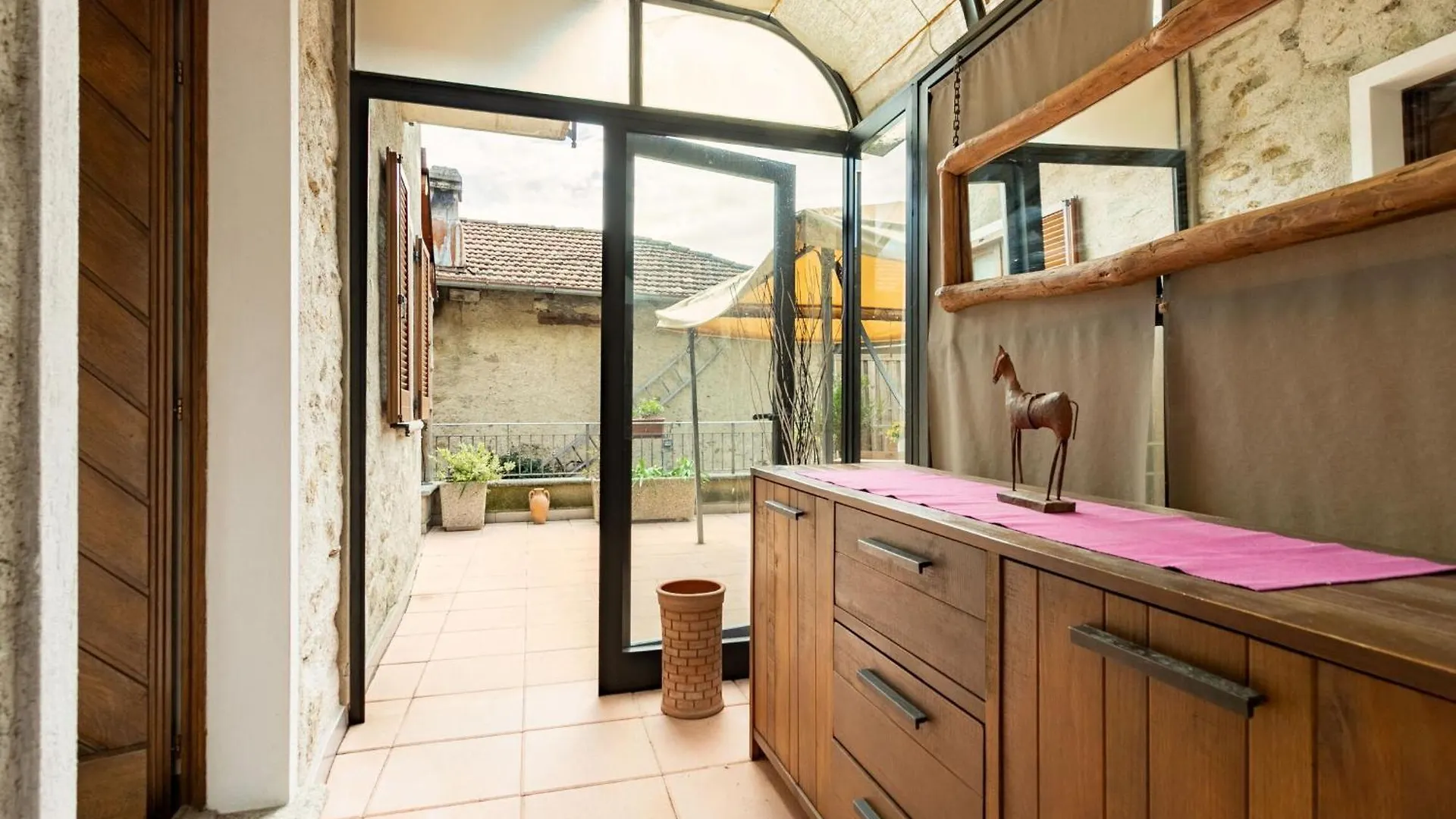Lägenhet Gelsomino Stone House By Halldis Stazzona