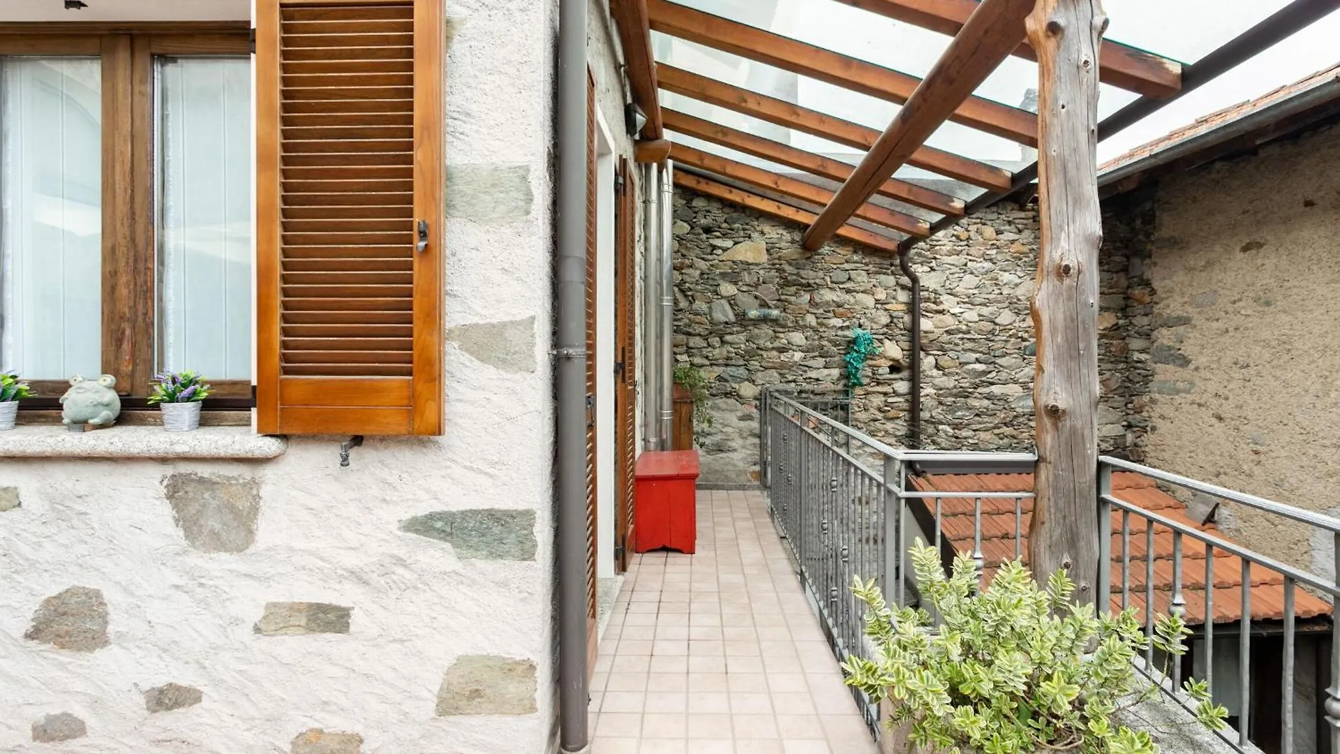 Gelsomino Stone House By Halldis Stazzona Italy